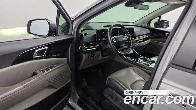 Kia Carnival Generation 4 — Фото автомобиля 15
