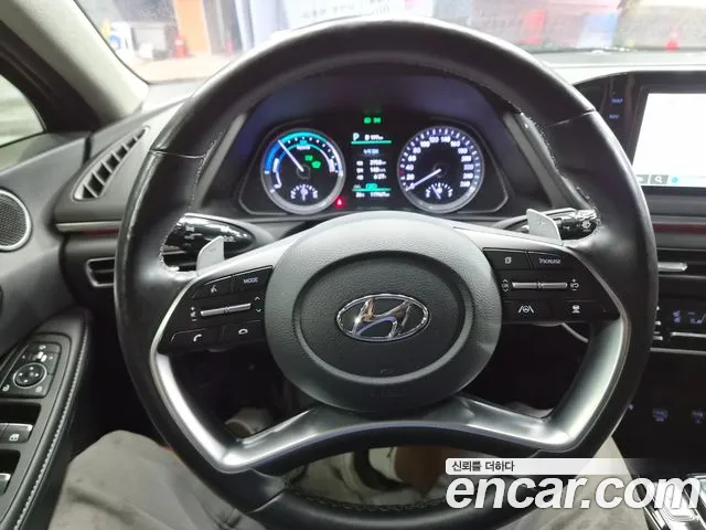 Hyundai Sonata — Фото автомобиля 10