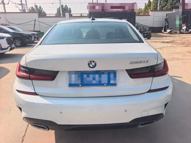 BMW 3 Series — Фото автомобиля 10