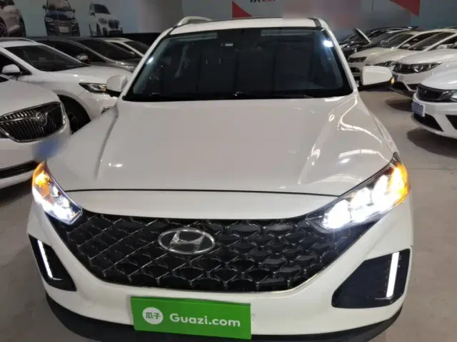 Hyundai ix35 — Фото автомобиля 2