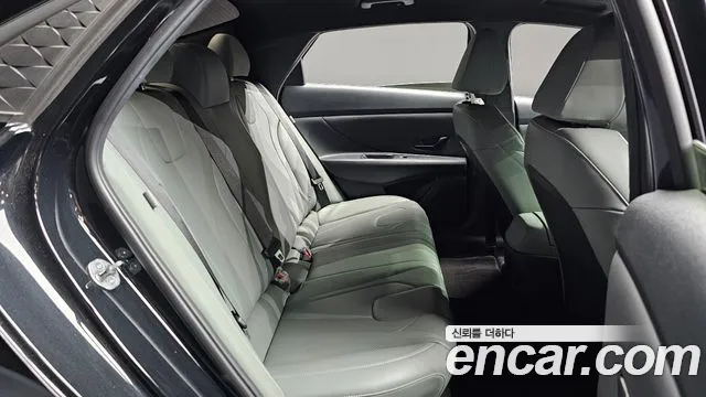 Hyundai Avante CN7 — Фото автомобиля 12