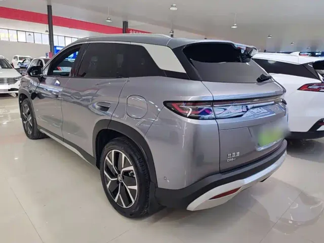 BYD Song L DM-i — Фото автомобиля 4