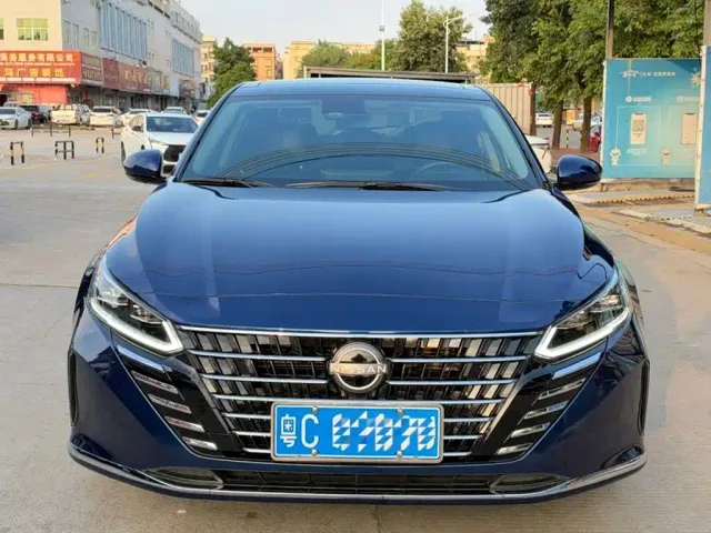Nissan Teana — Фото автомобиля 2