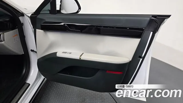 Hyundai Grandeur GN7 — Фото автомобиля 13