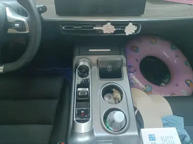 GAC Trumpchi E8 — Фото автомобиля 16