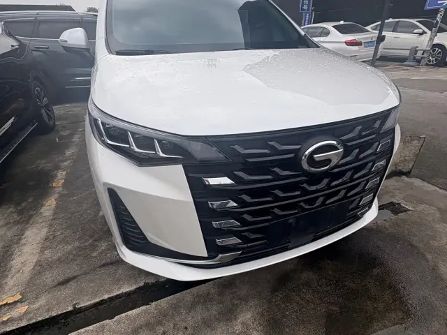 GAC Trumpchi M6 — Фото автомобиля 3