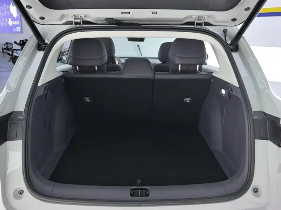 Leapmotor Leapmotor B10 2025 510 Joy Edition — Фото автомобиля 4