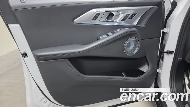 BMW XM G09 — Фото автомобиля 13