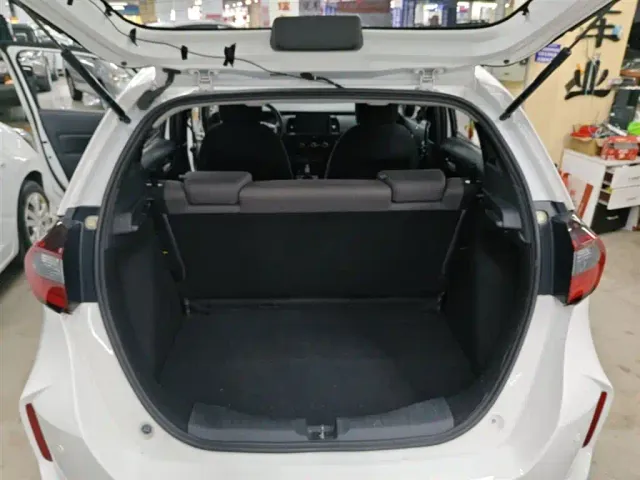 Honda Fit — Фото автомобиля 18
