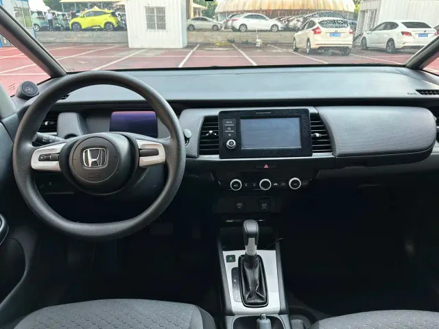 Honda Fit — Фото автомобиля 5