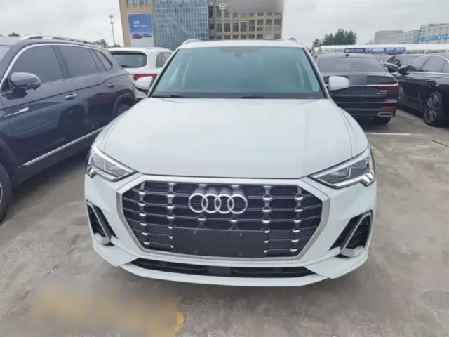 Audi Q3 — Фото автомобиля 2