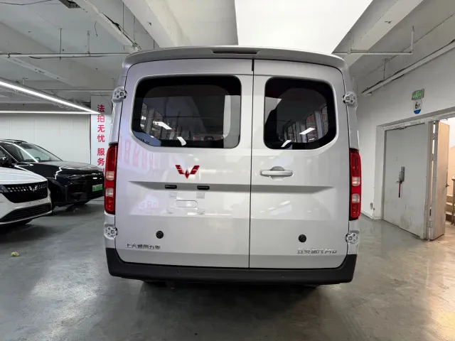 Wuling Yangguang Pro — Фото автомобиля 11