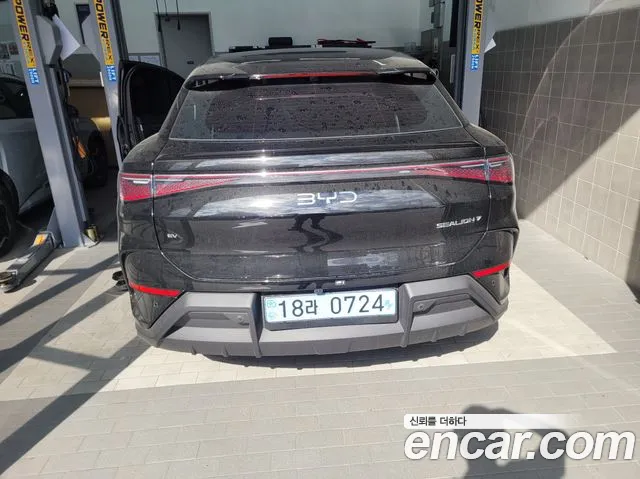 BYD Sealion 7 — Фото автомобиля 2