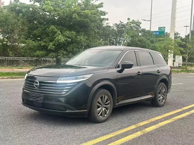 Фотография автомобиля — Nissan Terra