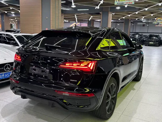 Audi Q5L Sportback — Фото автомобиля 7