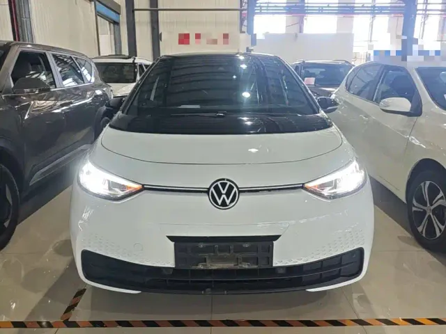 Volkswagen ID.3 — Фото автомобиля 2