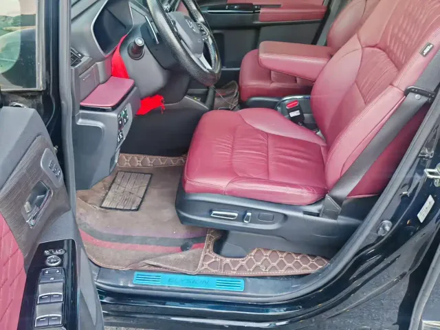 Honda Elysion — Фото автомобиля 5