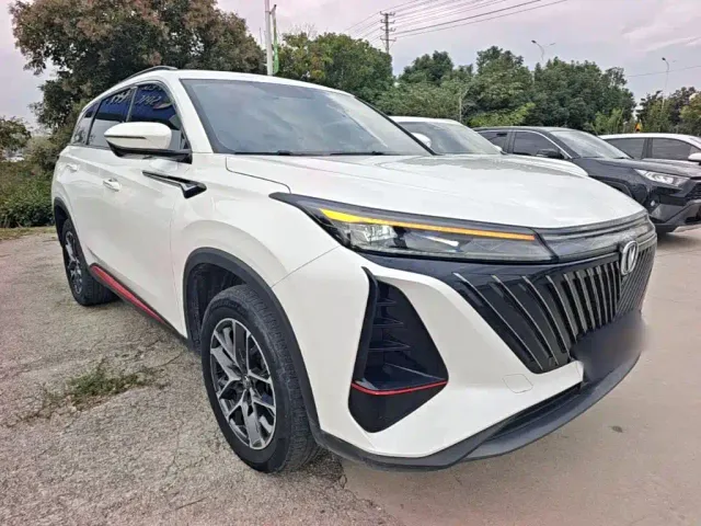 Changan CS75 Plus — Фото автомобиля 3