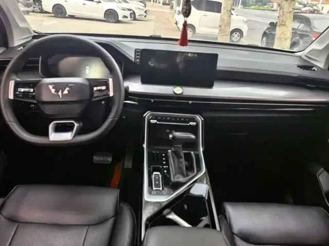 Wuling Asta — Фото автомобиля 12