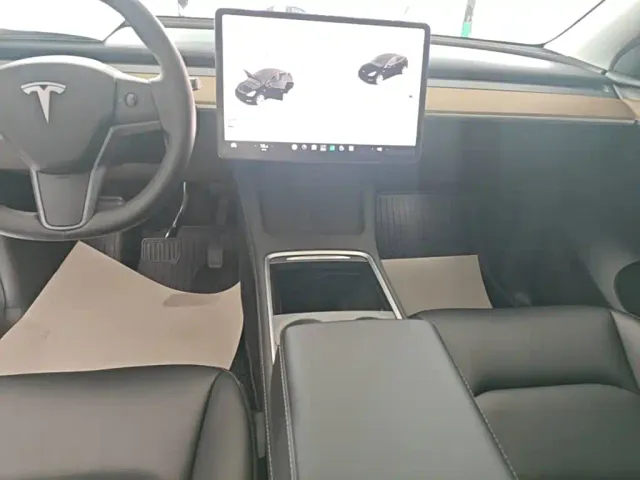 Tesla Model Y 2022 Facelift Rear-Wheel Drive Version — Фото автомобиля 13