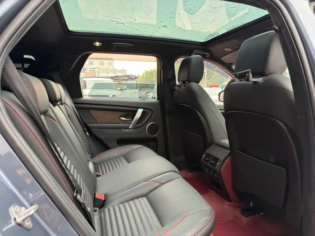 Land Rover Discovery Sport — Фото автомобиля 14