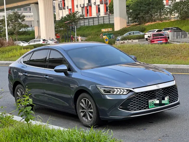 BYD Qin PLUS — Фото автомобиля 3