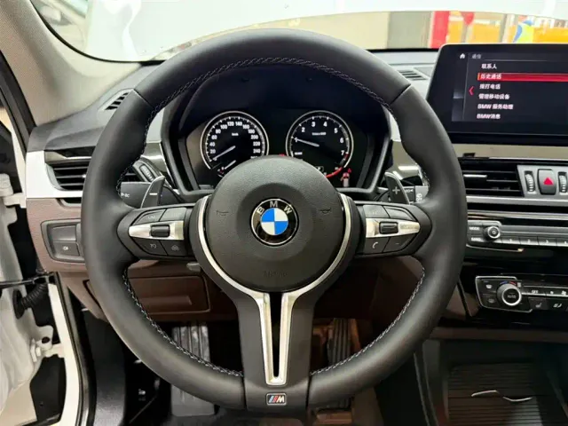 BMW X1 — Фото автомобиля 11