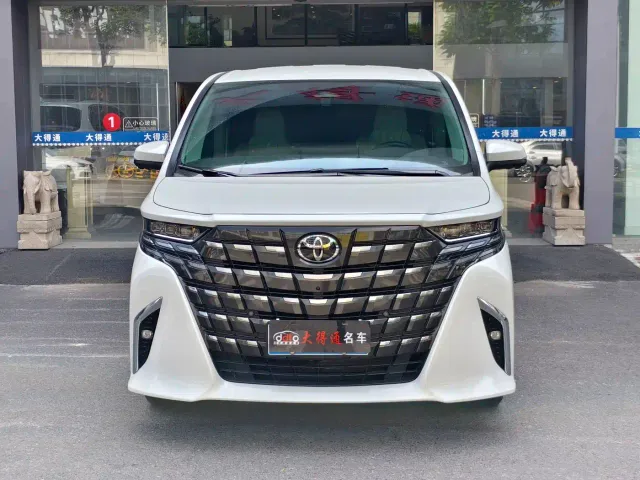 Toyota Alphard — Фото автомобиля 2