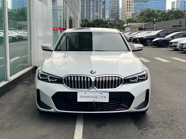 BMW 3 Series — Фото автомобиля 2