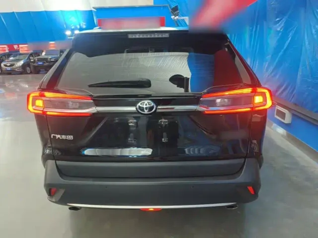 Toyota Wildlander — Фото автомобиля 5