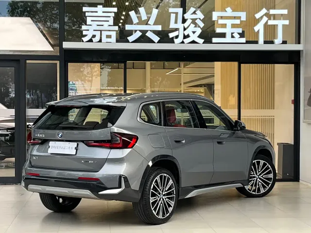 BMW X1 — Фото автомобиля 3