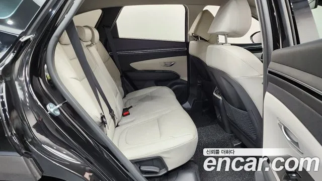 Hyundai Tucson Tucson (NX4) Бензин 1.6 турбо 2WD — Фото автомобиля 12