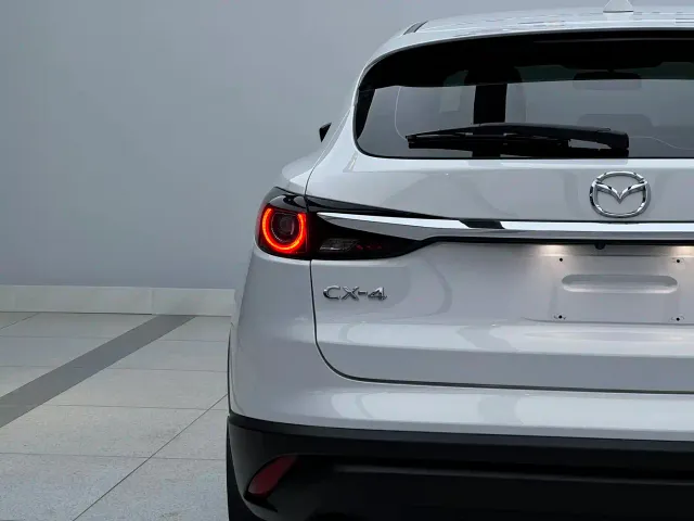 Mazda CX-4 — Фото автомобиля 9