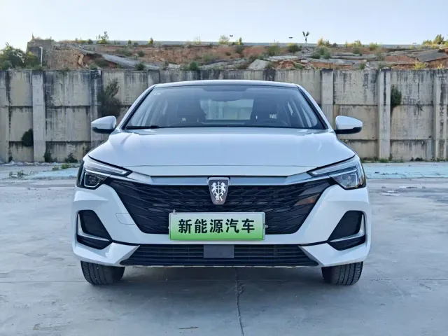 Roewe i6 MAX EV — Фото автомобиля 2