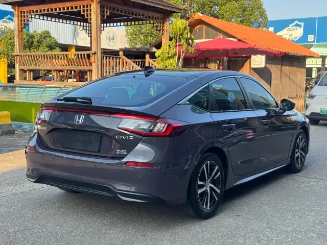 Honda Civic — Фото автомобиля 8