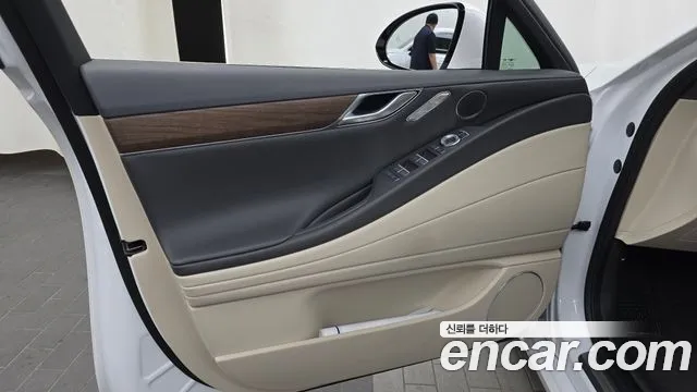 Genesis G80 Бензин 2.5 турбо 2WD — Фото автомобиля 24