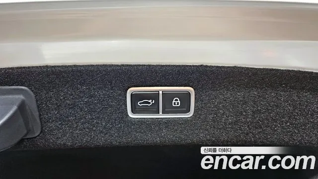 Genesis G90 Бензин 3.5 турбо AWD — Фото автомобиля 19