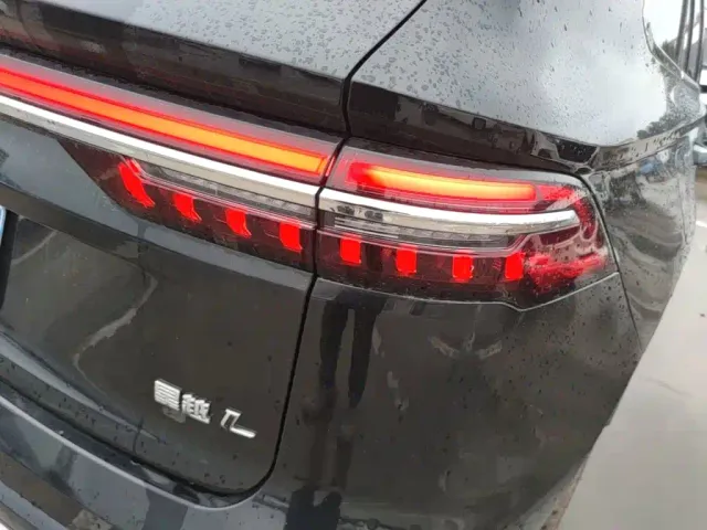Geely Xingyue L — Фото автомобиля 7