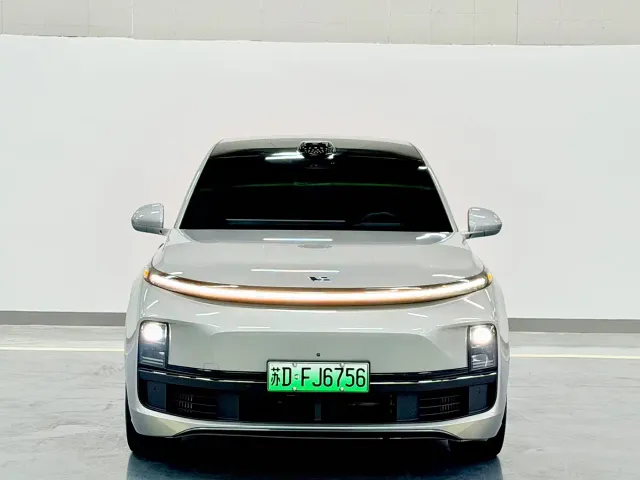 Li Auto L9 — Фото автомобиля 2