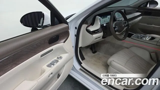 Genesis G90 Бензин 3.5 турбо AWD — Фото автомобиля 11
