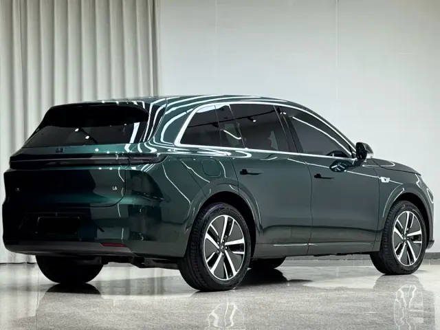 Li Auto L6 — Фото автомобиля 6