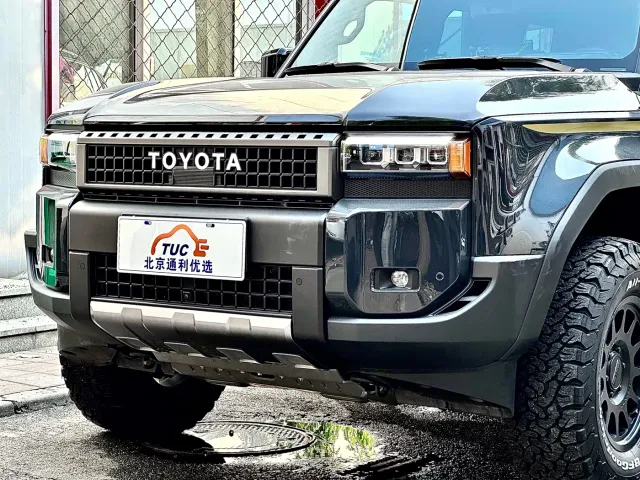 Toyota Prado — Фото автомобиля 3