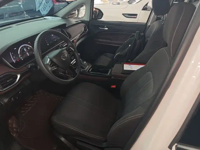 GAC Trumpchi M6 — Фото автомобиля 14