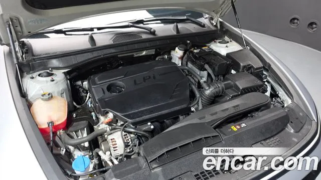 Hyundai Sonata — Фото автомобиля 9
