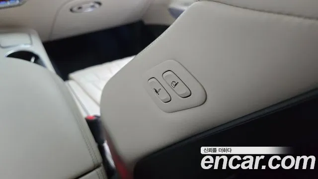 Genesis GV70 — Фото автомобиля 27