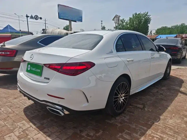 Mercedes-Benz C-Class — Фото автомобиля 4