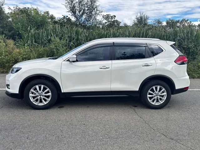 Nissan X-Trail — Фото автомобиля 4