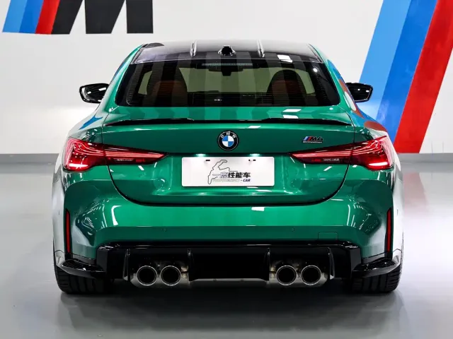 BMW M4 — Фото автомобиля 3