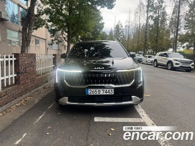 Фотография автомобиля — Kia Carnival 4th Gen