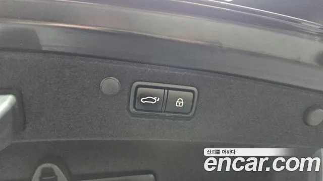 Hyundai Grandeur Premium — Фото автомобиля 15